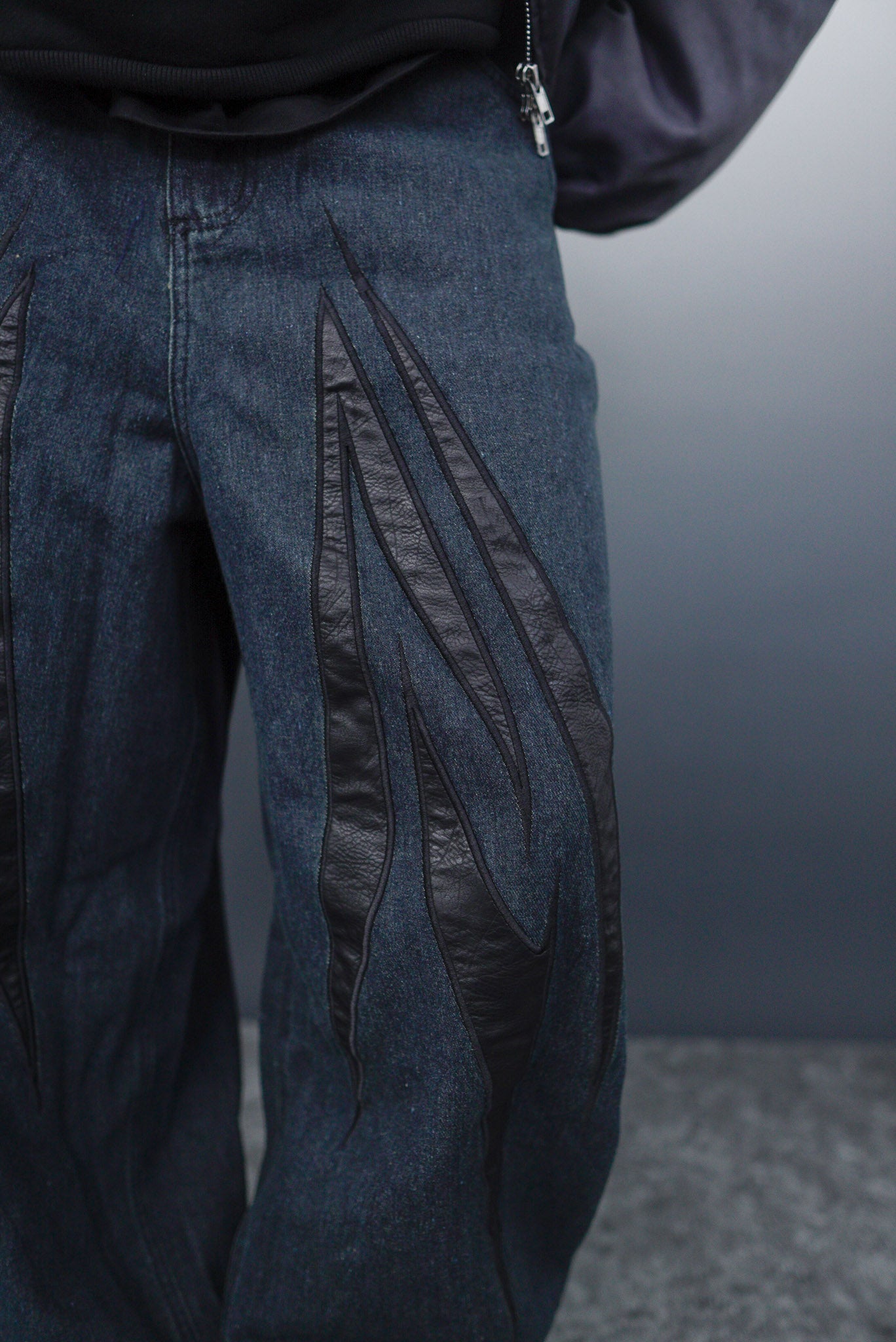 WBI 24SS EPD-02 / WBI Leather logo patchwork denim pants