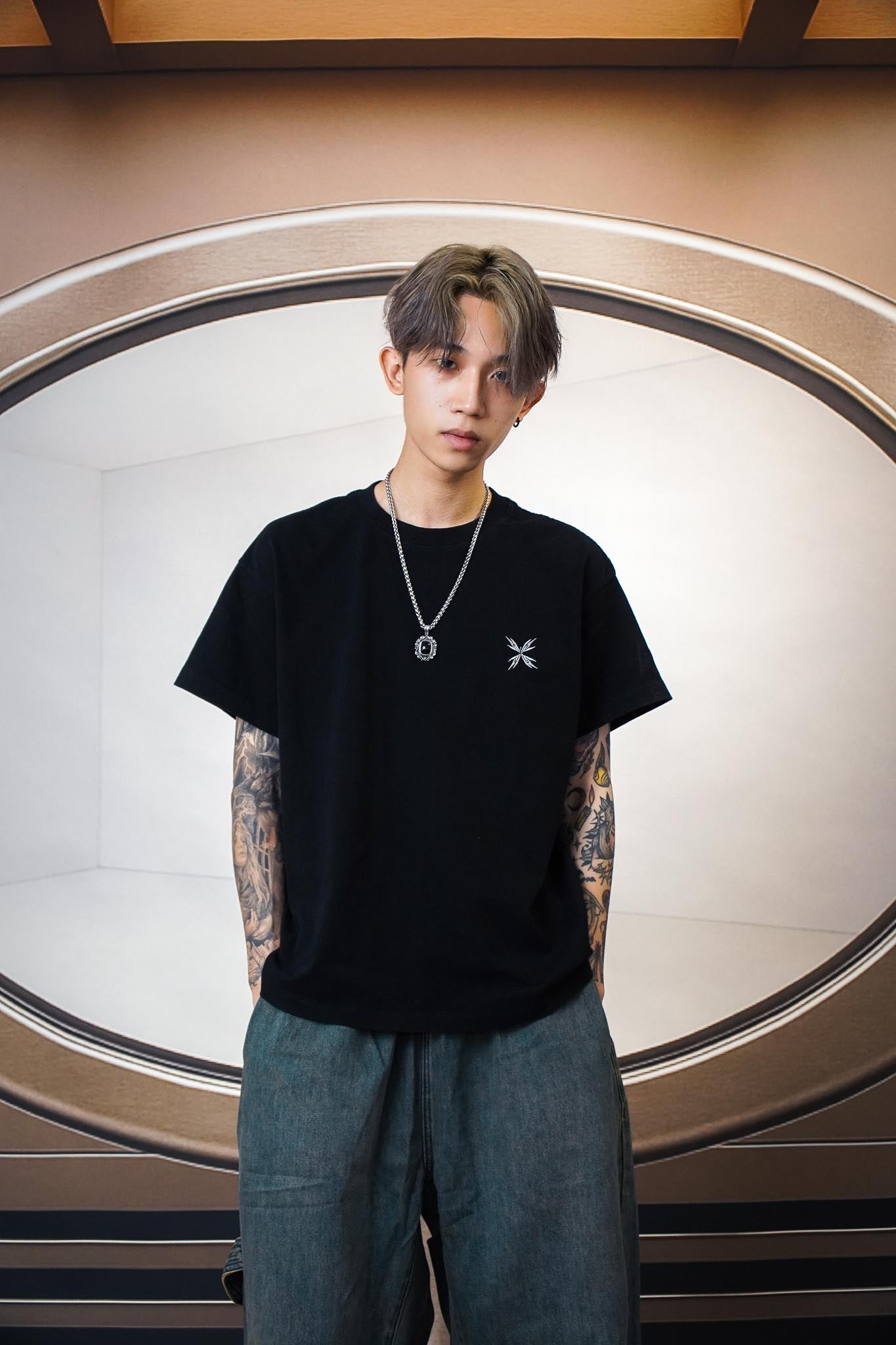 WBI 25SS EXO-判 / WBI E.X.O Rogue Mark TEE EXO-01
