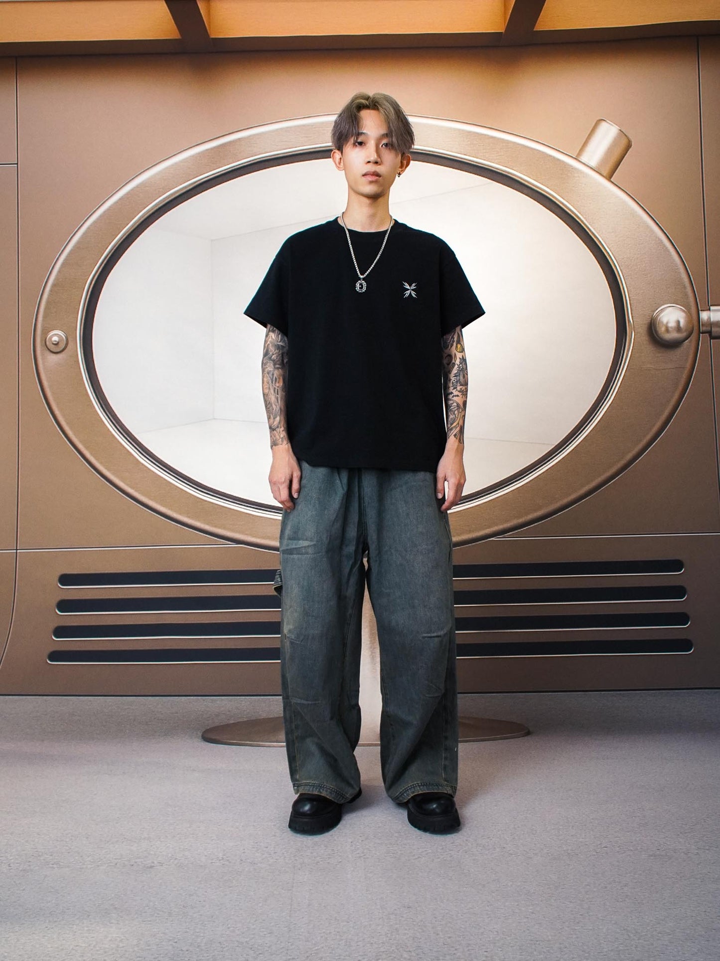 WBI 25SS EXO-判 / WBI E.X.O Rogue Mark TEE EXO-01