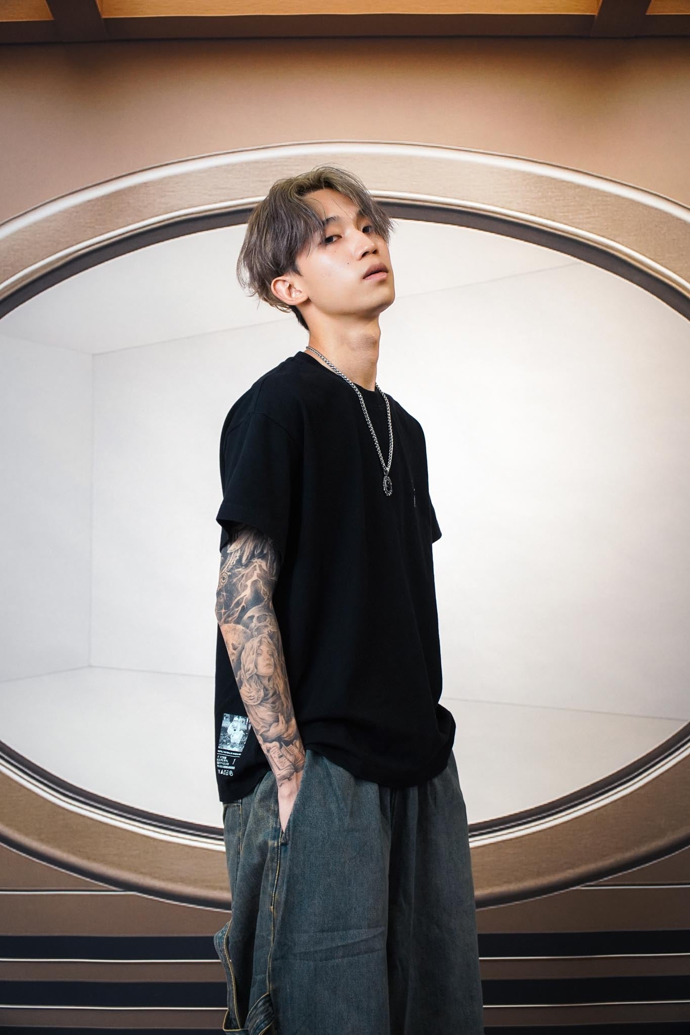 WBI 25SS EXO-判 / WBI E.X.O Rogue Mark TEE EXO-01