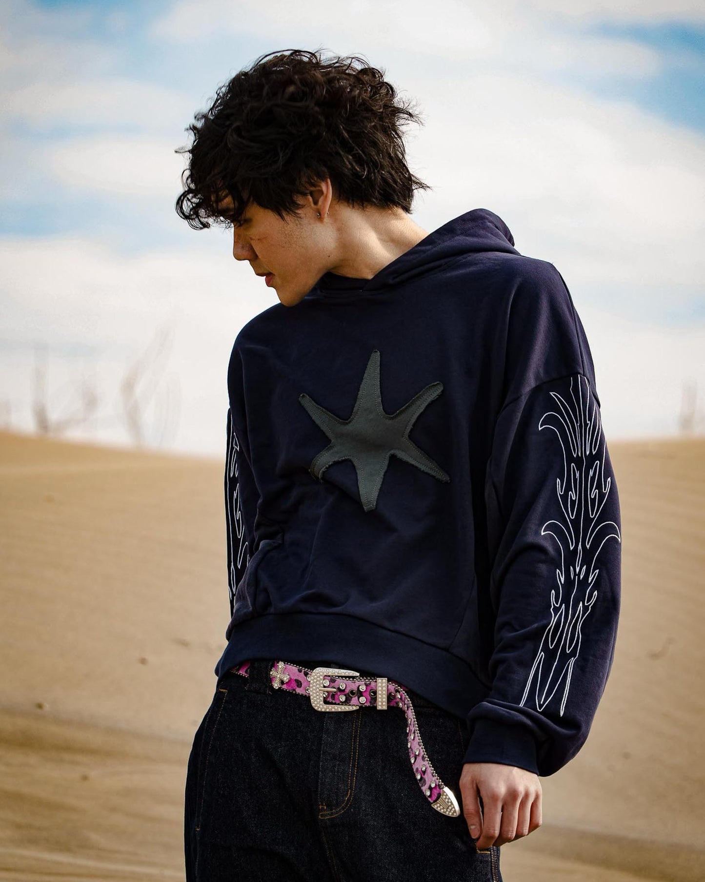 WBI 26AW DUSTLINE / UND-04 刺繡帽衫