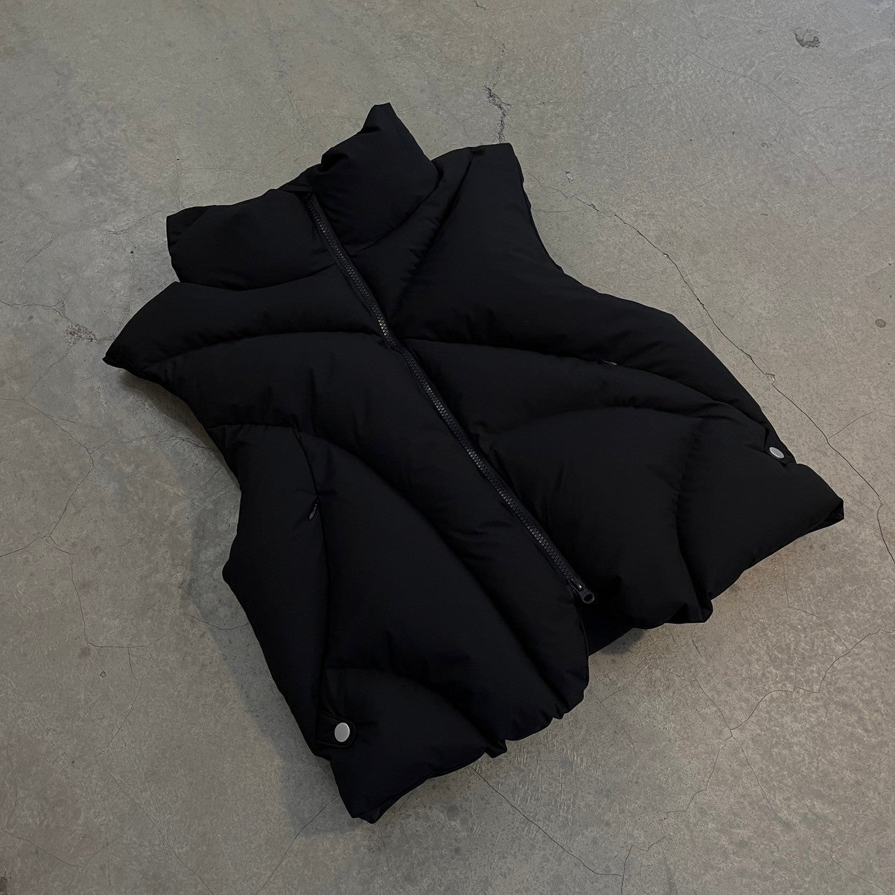 BTV-01 / Arctic Guardian Feather Vest